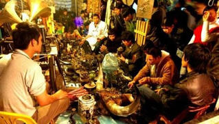 6 phiên chợ từ Bắc vào Nam vừa độc vừa lạ nhất Việt Nam dịp đầu năm mới