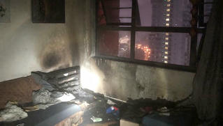 3 người mắc kẹt trong đám cháy căn hộ chung cư ở Hà Nội