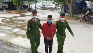 Bất ngờ lý do thanh niên giả công an cưỡng đoạt tiền người đi đường trong đêm