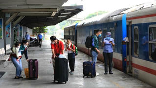 Thêm nhiều tàu khách chạy dịp cuối tuần tuyến Hà Nội - Hải Phòng 