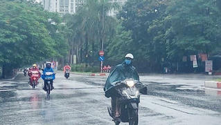 Không khí lạnh mạnh tràn về, nhiệt độ Hà Nội sắp giảm còn 14 độ C