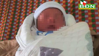 Tìm người thân cho bé trai bị bỏ rơi trong đêm