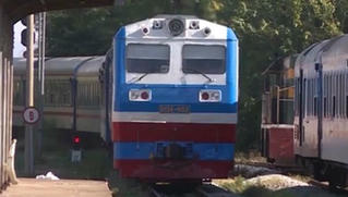 Du khách tăng sau dịch, chạy lại tàu tuyến Hà Nội - Quảng Bình 