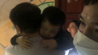 Cứu bé trai rơi từ tầng 6 xuống hố thang máy 