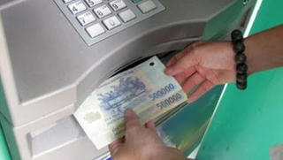 Thí điểm rút tiền mặt tại ATM bằng căn cước công dân