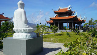 Những ngôi chùa trên đảo Trường Sa