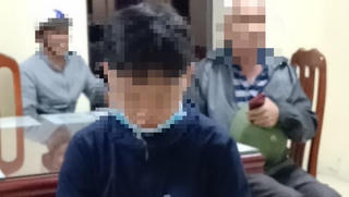 Sợ bố mẹ đánh, bé trai lớp 8 mang cặp sách bỏ nhà đi trong đêm