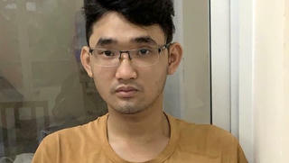 Bắt nghi can dùng búa cướp tiệm vàng ở TP HCM