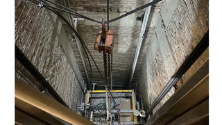 Rơi thang máy ở Hà Nội, 2 người tử vong