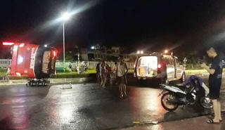 Xe khách lật ở Ninh Bình khiến 4 người chết, nguyên nhân do đâu?