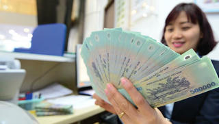 Tăng lương tối thiểu vùng từ 1/7: Những khoản tiền nào của lao động sẽ tăng theo?