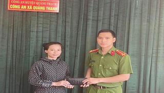 Nhặt được hơn 20 triệu đồng, chị nội trợ tìm cách trao trả người đánh rơi