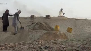 Khổ cực cuộc sống người dân ở thành phố nóng nhất thế giới