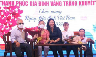 Hạnh phúc vầng trăng khuyết