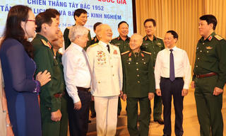  Kỷ niệm 70 năm chiến thắng Tây Bắc: Bản hùng ca của quân đội nhân dân anh hùng 