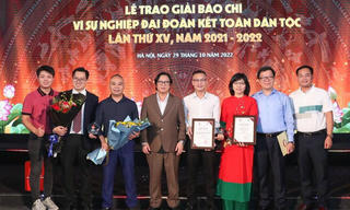 Báo Pháp luật Việt Nam được vinh danh tại Lễ trao Giải báo chí 'Vì sự nghiệp Đại đoàn kết toàn dân tộc'