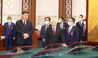 Việt Nam - Trung Quốc ký kết 13 văn kiện hợp tác giữa hai Đảng, hai nước