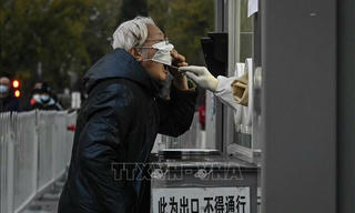 Từ mai, 24/11, đến địa điểm công cộng ở Bắc Kinh phải trình kết quả xét nghiệm COVID-19