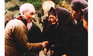 Người mang đến những mùa xuân đất nước