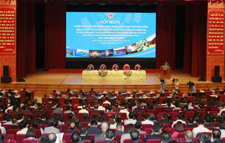 Hội nghị về phát triển vùng Bắc Trung bộ và Duyên hải Trung bộ