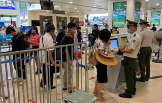 Cấm bay 1 năm đối với 2 nữ hành khách vi phạm an ninh hàng không