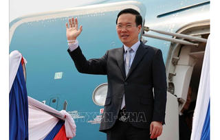 Hình ảnh Chủ tịch nước Võ Văn Thưởng rời Vientiane, kết thúc tốt đẹp chuyến thăm chính thức CHDCND Lào