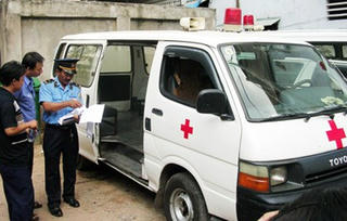 Xử phạt thế nào đối với ô tô tự lắp đặt, sử dụng thiết bị phát tín hiệu ưu tiên?