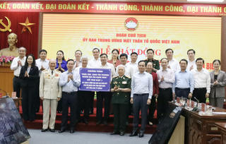 Hơn 280 tỷ đồng ủng hộ xây dựng nhà đại đoàn kết cho người nghèo tỉnh Điện Biên