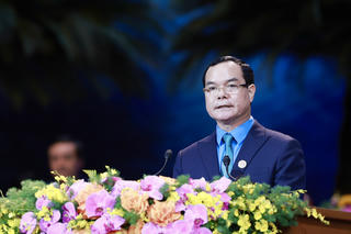 Ông Nguyễn Đình Khang tiếp tục giữ chức Chủ tịch Tổng Liên đoàn Lao động Việt Nam