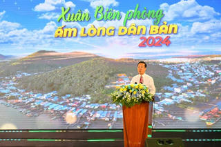 Chủ tịch nước tham dự Chương trình 'Xuân biên phòng ấm lòng dân bản'