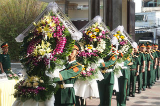 Xúc động cảnh tiễn đưa NSND Tường Vi về nơi an nghỉ cuối cùng