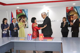 Tiếp tục vun đắp quan hệ hợp tác hữu nghị truyền thống trong lĩnh vực pháp luật và tư pháp giữa Việt Nam và Cu-ba