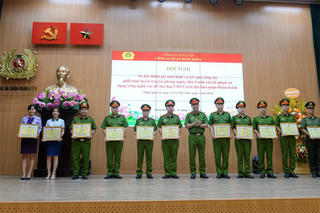 Cán bộ ngân hàng kịp thời chặn kẻ gian lừa tiền khách hàng