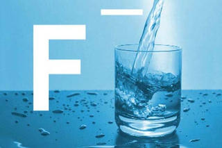 Nếu đắc cử, chính quyền ông Trump sẽ yêu cầu loại bỏ fluoride khỏi nước máy?