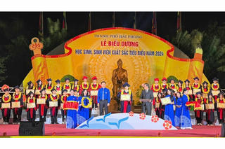  Hải Phòng: Dành gần 1,4 tỷ đồng khen thưởng cho những học sinh, sinh viên xuất sắc