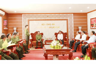 Bộ trưởng Bộ Công an Lương Tam Quang thăm và làm việc với Công an tỉnh Lào Cai