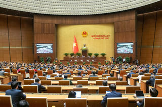 Cấm các loại thuốc lá điện tử, thuốc lá nung nóng từ 2025