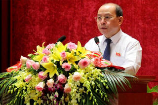 Ông Bùi Đức Hinh được giới thiệu để bầu giữ chức Chủ tịch UBND tỉnh Hòa Bình