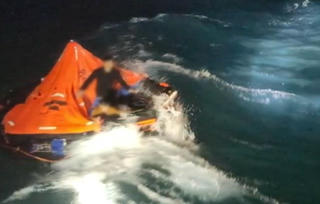 Chìm tàu ngoài khơi Hàn Quốc, 3 thuyền viên tử vong, 1 người Việt Nam mất tích