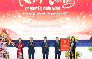 Công bố Nghị quyết thành lập thị xã Kim Bảng