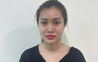 'Nữ quái' bán ma túy dùng cho thuốc lá điện tử ra đầu thú