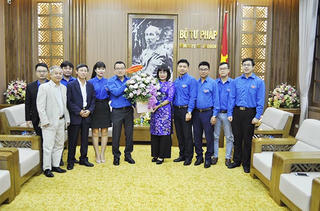 Thứ trưởng Đặng Hoàng Oanh chúc mừng Đoàn Thanh niên Bộ nhân ngày 26/3