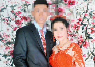 “Vật vã” ghi chú ly hôn với chồng ngoại