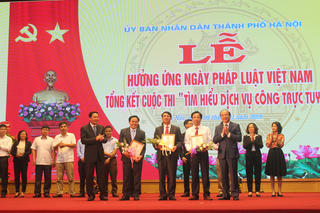 Hà Nội tổ chức lễ hưởng ứng Ngày Pháp luật