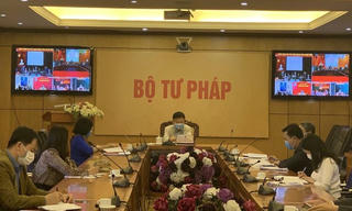 Triệt để ứng dụng công nghệ thông tin vào công tác đào tạo, bồi dưỡng