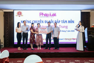 Báo Pháp luật Việt Nam trao “Mái ấm” cho cán bộ tư pháp có hoàn cảnh khó khăn