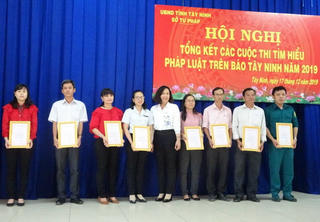 Sở Tư pháp Tây Ninh: Đẩy mạnh phổ biến pháp luật tới người dân