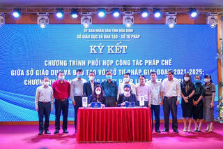 Hoà Bình: Ký kết Chương trình phối hợp và hưởng ứng Ngày Pháp luật Việt Nam