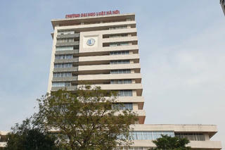 Trường Đại học Luật Hà Nội đề nghị Công an vào cuộc vụ giảng viên bị tố “gạ gẫm” nữ sinh viên