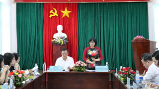 Thứ trưởng Đặng Hoàng Oanh làm việc với Sở Tư pháp và Cục THADS tỉnh Phú Yên